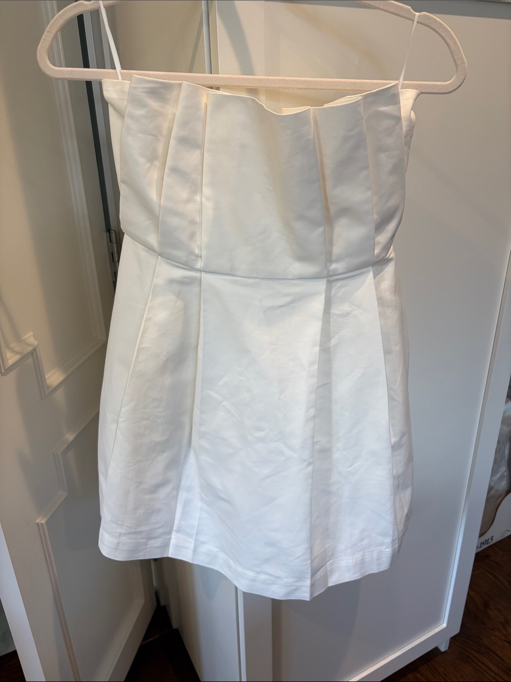 Astr White Strapless Pleated Mini Dress